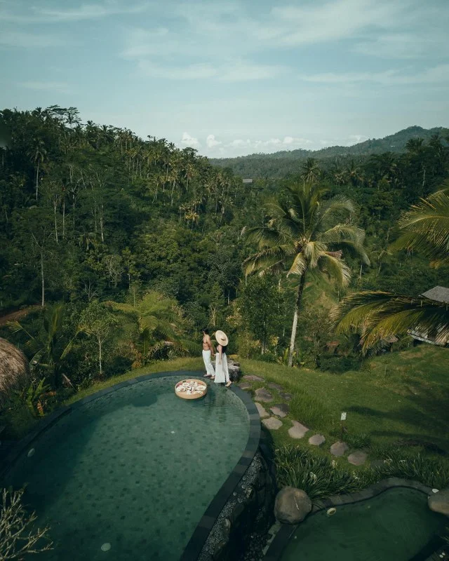 Adiwana Dara Ayu Villas Bali Car Driver Cheap Car Rental in bali (3)