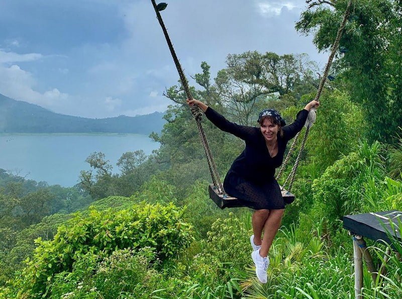 Bali Twin Lakes Viewpoint Bali Car Driver Cheap Car Rental in bali (4)