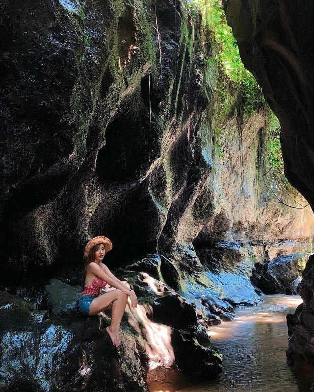 Hidden Canyon Bali Car Driver Cheap Car Rental in bali (1)