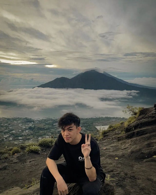Mount Batur Bali Car Driver Cheap Car Rental in bali (2)