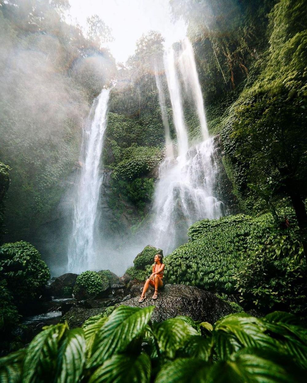 Sekumpul Waterfall Bali Car Driver Cheap Car Rental in bali (1)