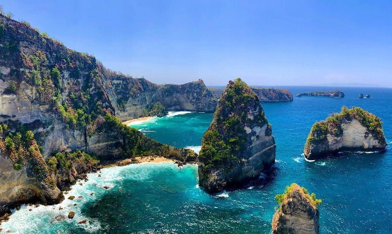 Thousand Islands Viewpoint Bali Car Driver Cheap Car Rental in bali (1)