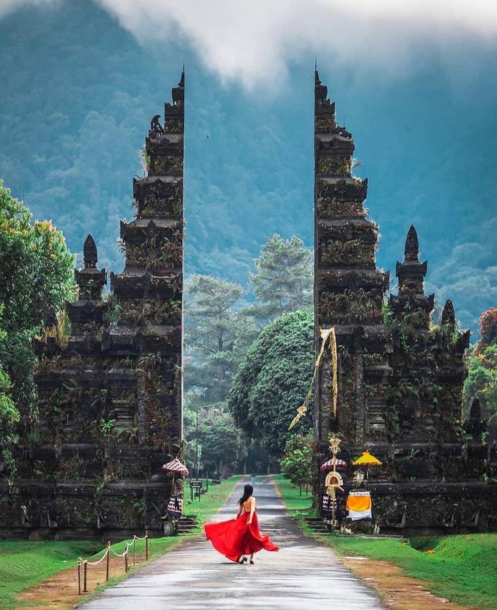 handaragolfresort Bali Car Driver Cheap Car Rental in bali (1)